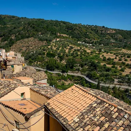 Casa Borgo Antico Badolato Marina